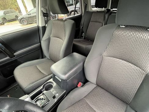 Used 2024 Toyota 4Runner TRD Off-Road image 21