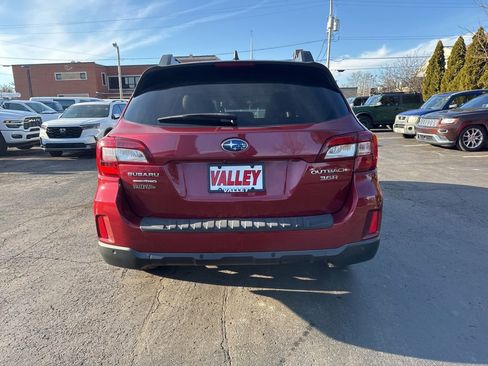 Used 2017 Subaru Outback 3.6R Limited image 12