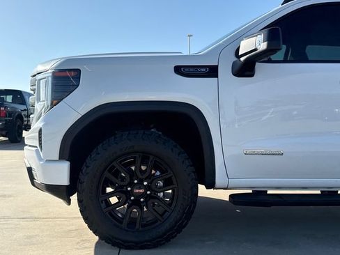 Used 2023 GMC Sierra 1500 Elevation w/ Preferred Package RWD image 5