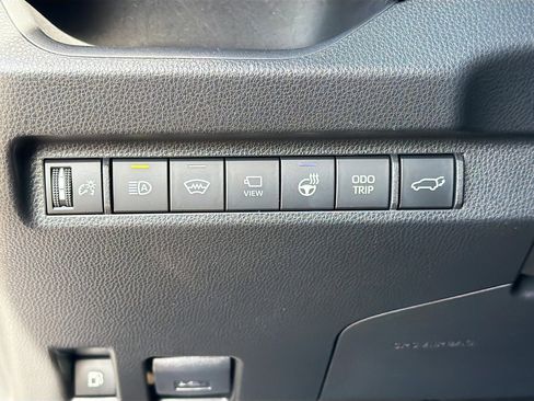 Used 2025 Toyota RAV4 XSE w/ Advanced Technology Package image 34