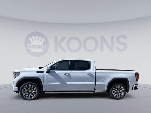 New 2026 GMC Sierra 1500 Denali w/ Denali Reserve Package AWD/4WD image 2