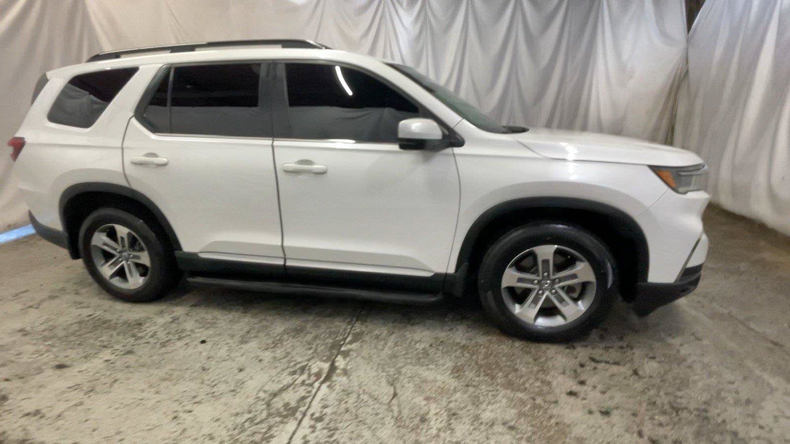 Certified 2024 Honda Pilot EX-L image 4