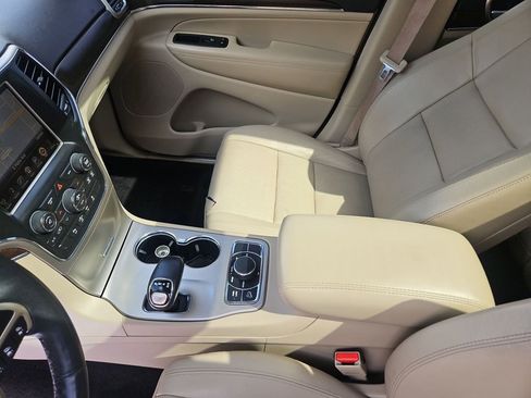 Used 2014 Jeep Grand Cherokee Limited w/ Luxury Group II AWD/4WD image 26