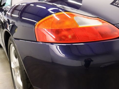 Used 2001 Porsche Boxster RWD image 37
