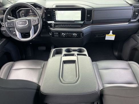 Used 2024 GMC Sierra 2500 SLT image 21