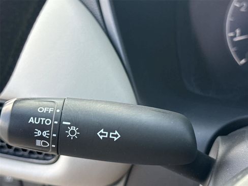 Used 2025 Honda HR-V LX image 22
