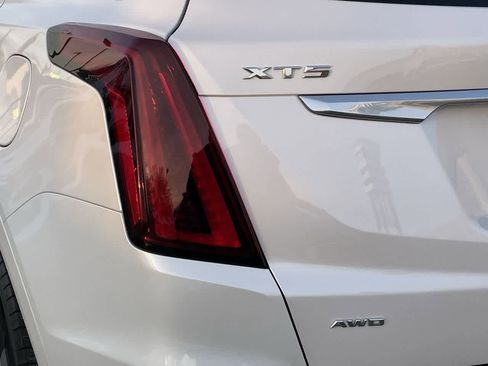 Certified 2024 Cadillac XT5 Premium Luxury w/ LPO, Floor Liner Package image 40