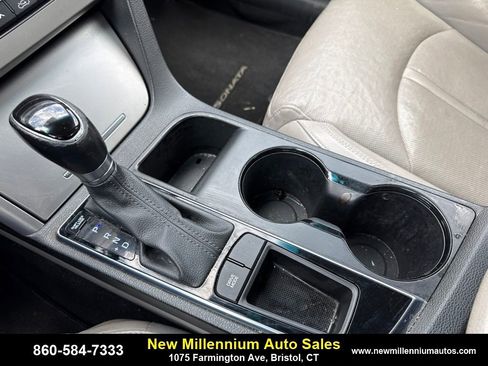 Used 2015 Hyundai Sonata Limited FWD image 12