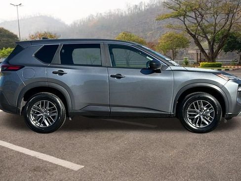 Certified 2023 Nissan Rogue S AWD/4WD image 3