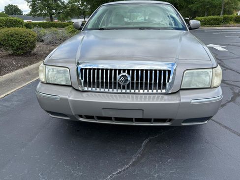 Used 2008 Mercury Grand Marquis GS RWD image 6