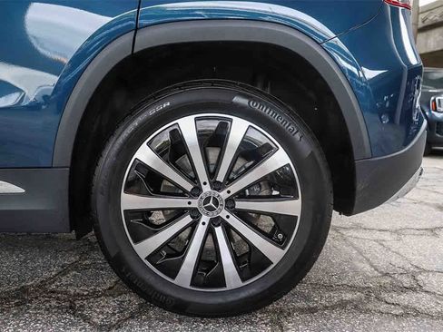 Used 2023 Mercedes-Benz GLA 250 w/ Premium Package image 10