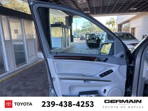 Used 2011 Mercedes-Benz ML 350 2WD image 18