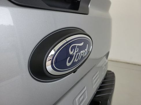 Used 2024 Ford Ranger XL w/ Trailer Tow Package RWD image 8