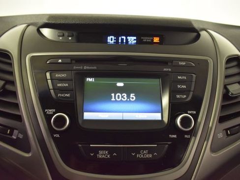 Used 2014 Hyundai Elantra SE w/ Option Group 02 FWD image 18