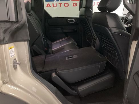 New 2026 Ford Bronco Badlands AWD/4WD image 40