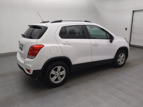 Used 2021 Chevrolet Trax LT w/ Premium Seat Package FWD image 10