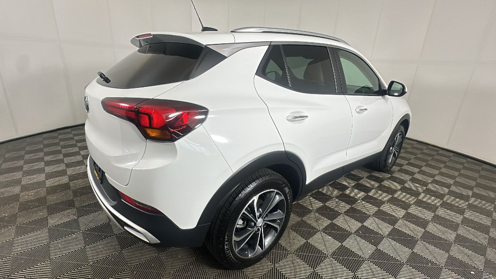 Used 2023 Buick Encore GX Select w/ Safety Package II AWD/4WD image 3