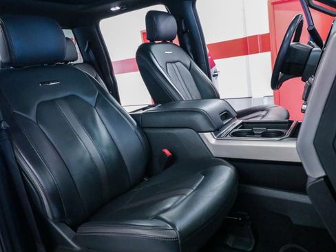 Used 2022 Ford F250 Platinum w/ FX4 Off-Road Package image 26