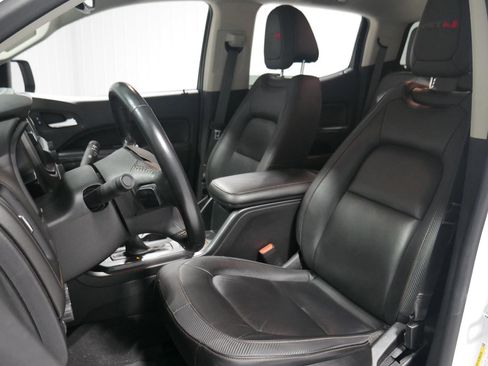 Used 2022 GMC Canyon AT4 image 10