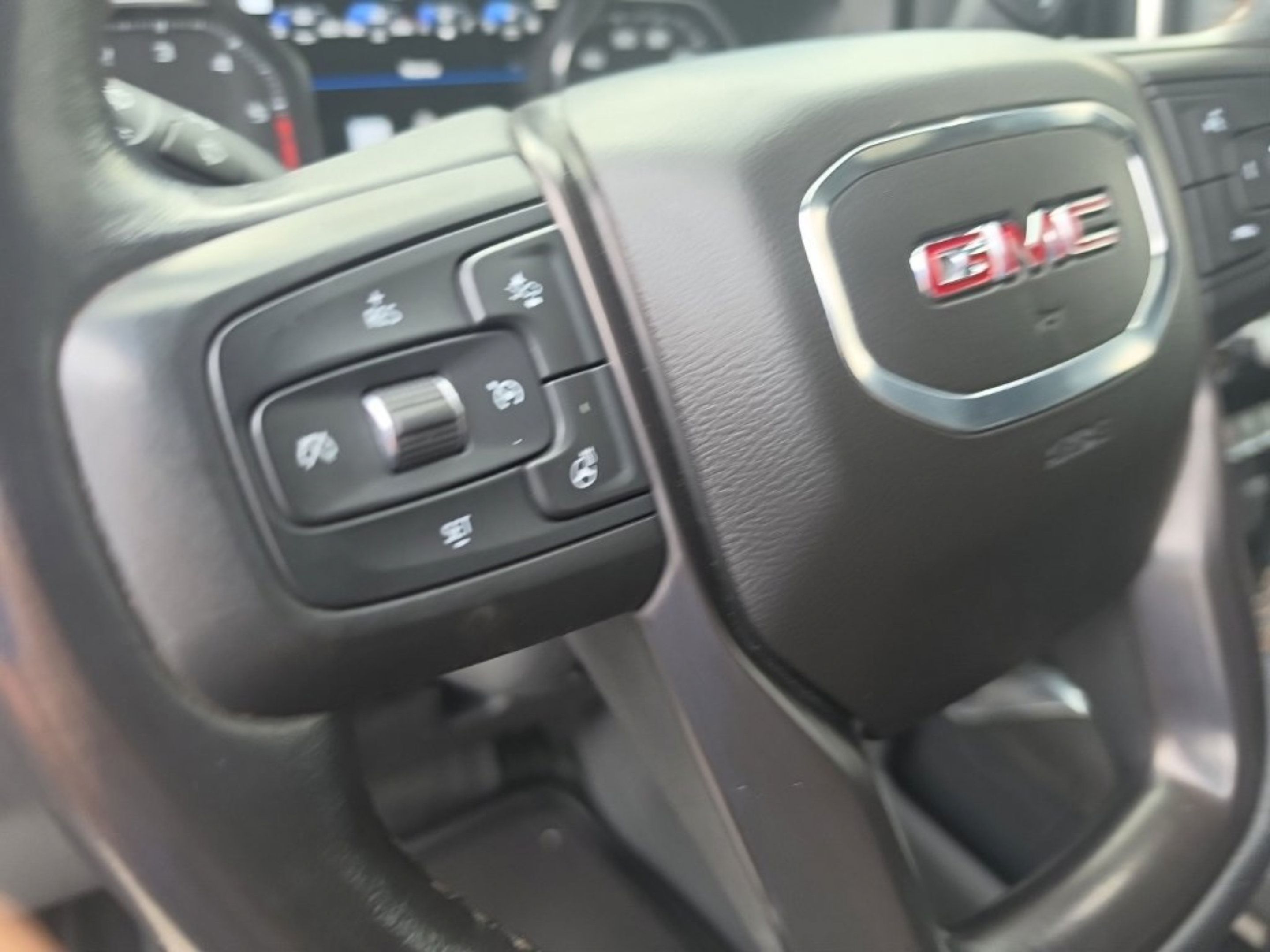 Used 2021 GMC Sierra 1500 AT4 w/ AT4 Value Package AWD/4WD image 15