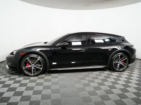 Used 2024 Porsche Taycan 4S AWD/4WD image 2