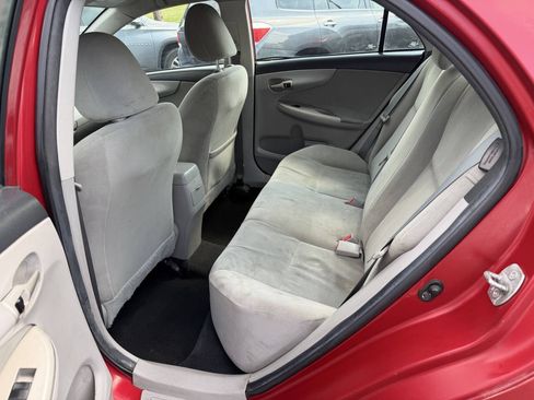 Used 2012 Toyota Corolla LE FWD image 9