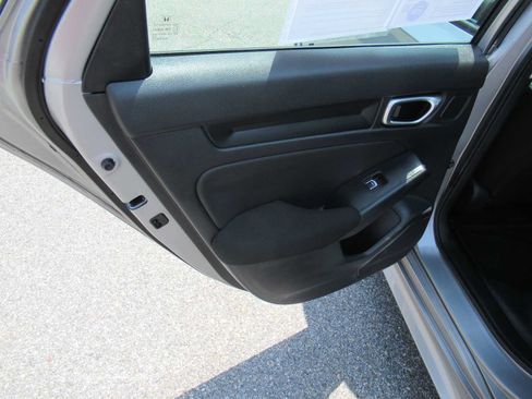 Used 2023 Honda Civic LX image 16