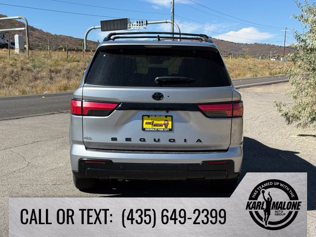Used 2024 Toyota Sequoia Platinum AWD/4WD image 4