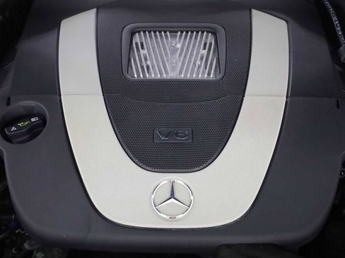 Used 2011 Mercedes-Benz C 300 4MATIC Sedan image 41