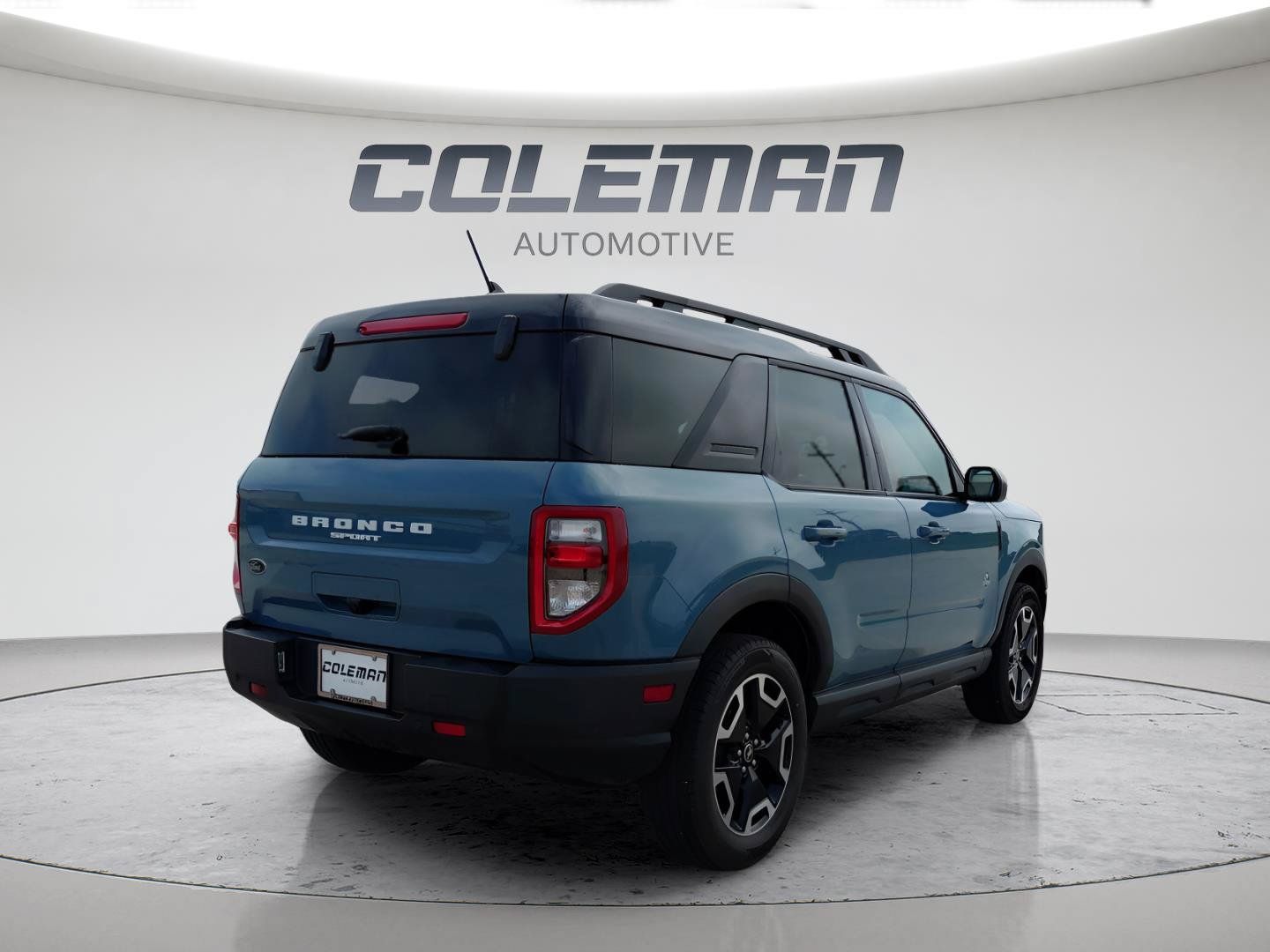 Used 2022 Ford Bronco Sport Outer Banks w/ Tech Package AWD/4WD image 9