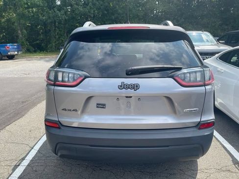 Used 2020 Jeep Cherokee Latitude AWD/4WD image 4