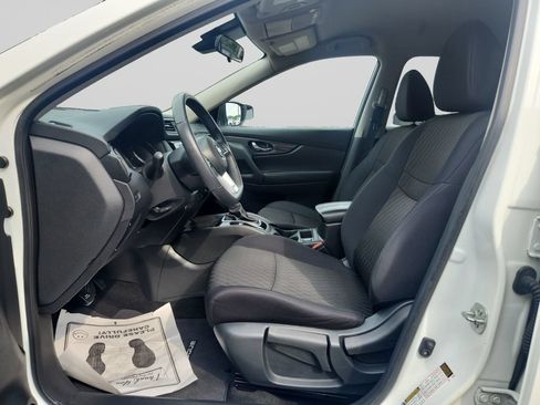 Used 2019 Nissan Rogue S w/ Special Edition Package AWD/4WD image 9