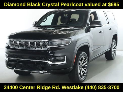 Used 2024 Jeep Grand Wagoneer Series III w/ HD Trailer Tow Package AWD/4WD image 4