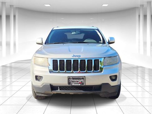Used 2012 Jeep Grand Cherokee Laredo AWD/4WD image 8