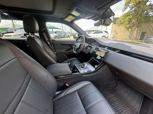 Certified 2025 Land Rover Range Rover Evoque Dynamic SE AWD/4WD image 15