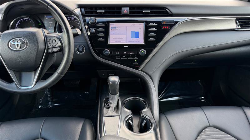 Used 2020 Toyota Camry SE w/ Convenience Package FWD image 25