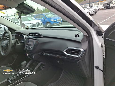 Used 2023 Chevrolet TrailBlazer LT image 24