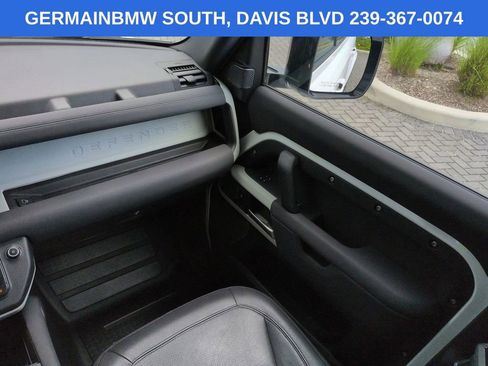 Used 2023 Land Rover Defender 110 SE AWD/4WD image 18
