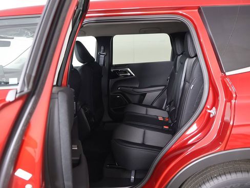 New 2026 Mitsubishi Outlander ES AWD/4WD image 30