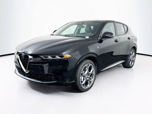 Used 2024 Alfa Romeo Tonale Ti AWD/4WD image 3