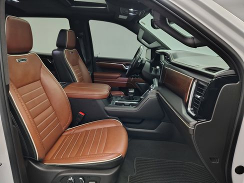 Used 2024 GMC Sierra 1500 Denali Ultimate image 38