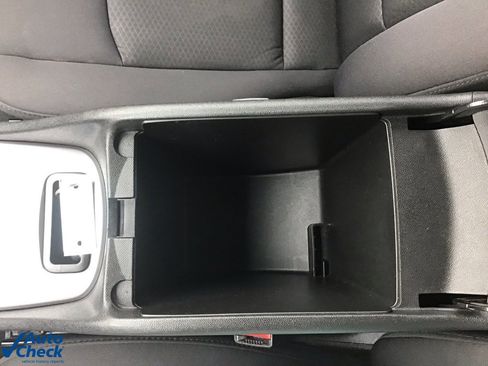 Used 2022 Chevrolet Malibu LT image 35