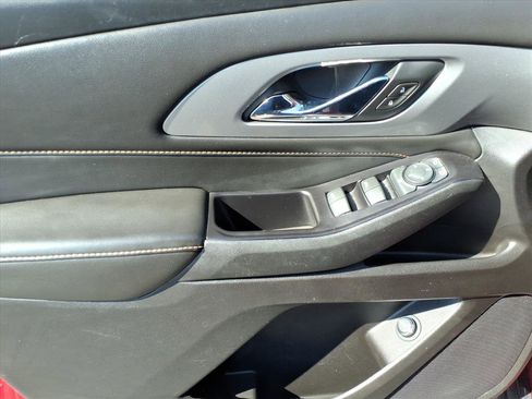 Used 2019 Chevrolet Traverse LT image 21