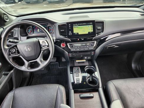 Certified 2020 Honda Pilot Black Edition image 12