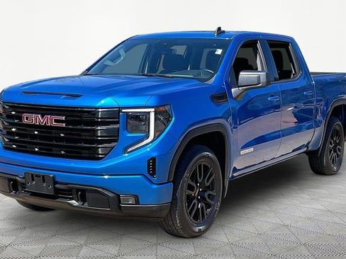 Used 2023 GMC Sierra 1500 Elevation image 3