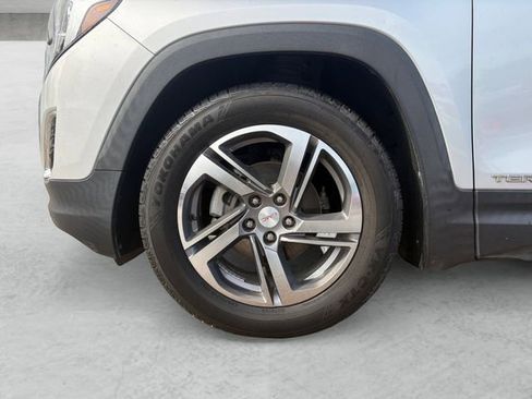 Used 2021 GMC Terrain SLT FWD image 23