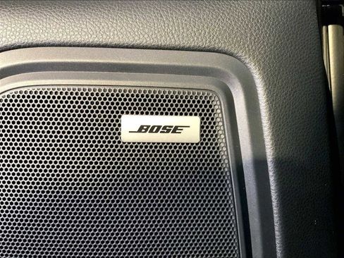 Certified 2024 Porsche Macan S image 38