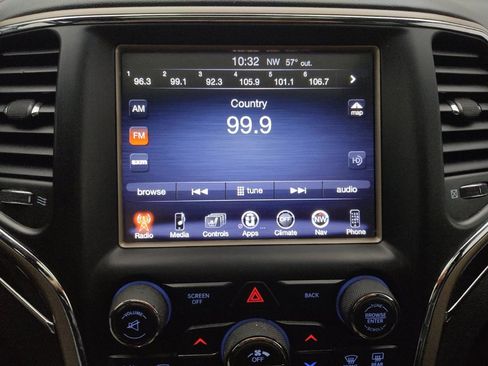 Used 2017 Jeep Grand Cherokee Overland image 25