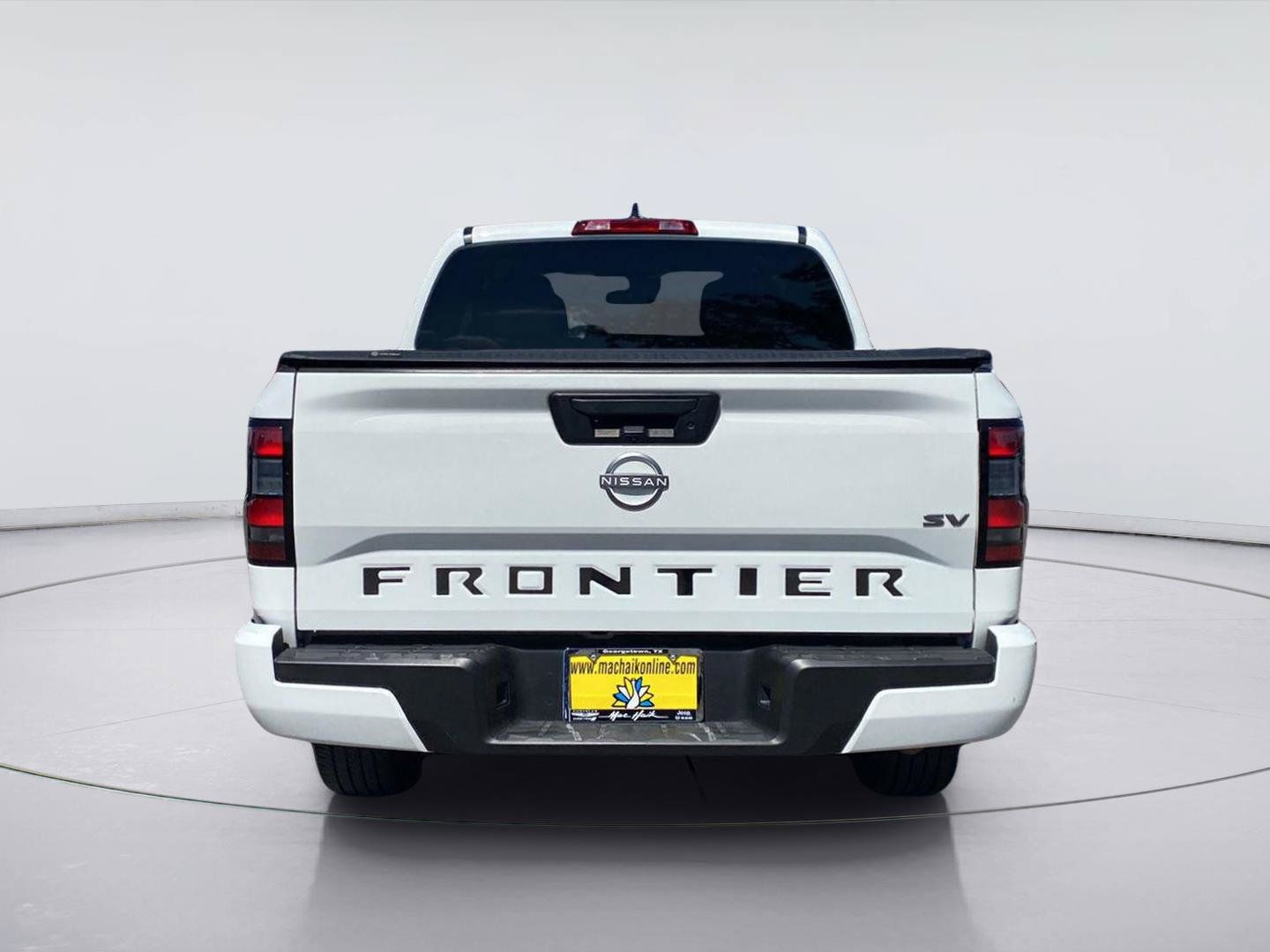 Used 2024 Nissan Frontier SV RWD image 4