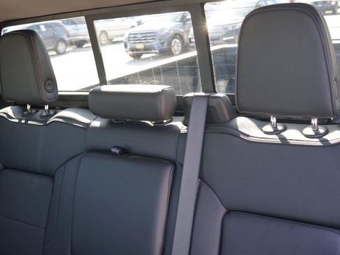 Used 2024 GMC Sierra 1500 Denali w/ Technology Package AWD/4WD image 24
